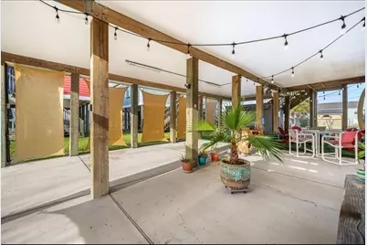 710 35th Street, Galveston, TX 77550 - Photo 3