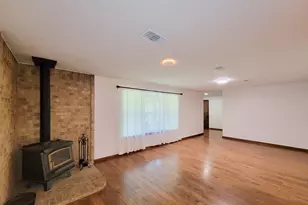 10282 Valley Dr S, Willis, TX 77318 - Photo 9