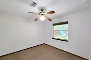 10282 Valley Dr S, Willis, TX 77318 - Photo 23