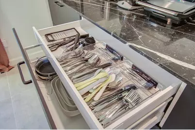 9614 Springmont Drive, Houston, TX 77080 - Photo 9