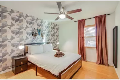 9614 Springmont Drive, Houston, TX 77080 - Photo 25