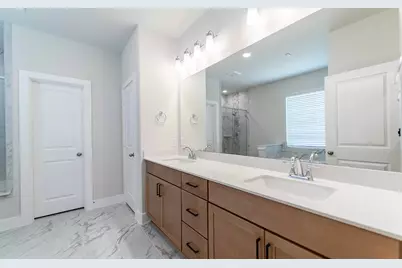 8915 Rose Jade Drive, Iowa Colony, TX 77583 - Photo 13