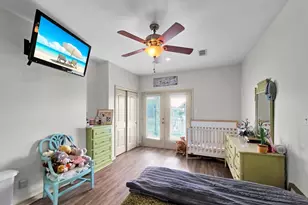 931 Bahama Dr, Crystal Beach, TX 77650 - Photo 33