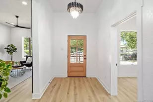 326 Sharer St, San Antonio, TX 78208 - Photo 3