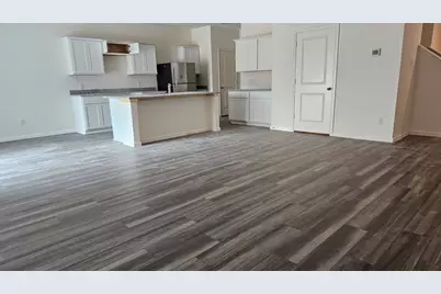 7910 Elowen Grove Drive, Houston, TX 77016 - Photo 3