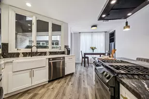 2524 Nantucket Dr, Houston, TX 77057 - Photo 9