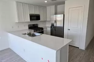 5211 Red Drum Dr, Baytown, TX 77520 - Photo 3