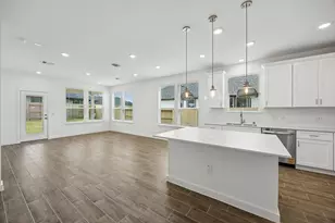 318 Ruby Frd Dr, Cove, TX 77523 - Photo 3