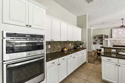 170 April Cove, Conroe, TX 77356 - Photo 17