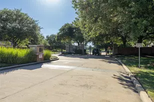 15111 Black Falls Ln, Sugar Land, TX 77498 - Photo 3