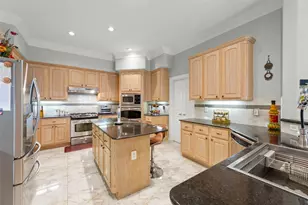 15111 Black Falls Ln, Sugar Land, TX 77498 - Photo 13