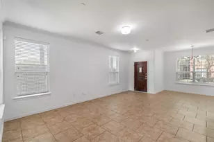31 Umbria Ln, The Woodlands, TX 77382 - Photo 7