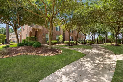 31 Umbria Lane, The Woodlands, TX 77382 - Photo 3
