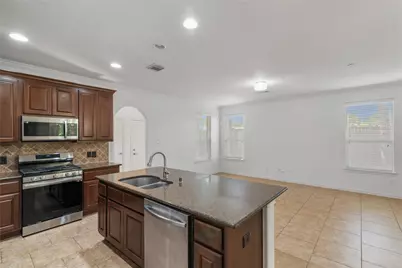 31 Umbria Lane, The Woodlands, TX 77382 - Photo 13