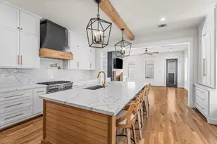 726 E 28th St, Houston, TX 77009 - Photo 11