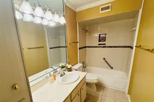 357 N Post Oak Ln, Houston, TX 77024 - Photo 15