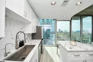 5925 Almeda Rd, Houston, TX 77004 - Photo 11