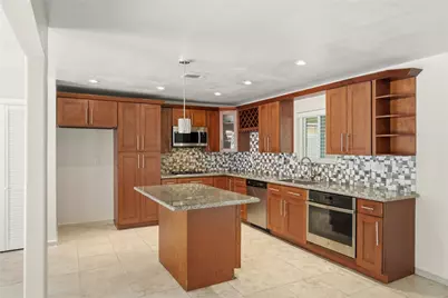 5111 Debeney Drive, Houston, TX 77039 - Photo 7
