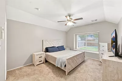 217 Fox Springs Court, Dickinson, TX 77539 - Photo 15
