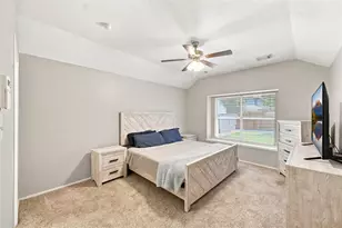 217 Fox Springs Ct, Dickinson, TX 77539 - Photo 15