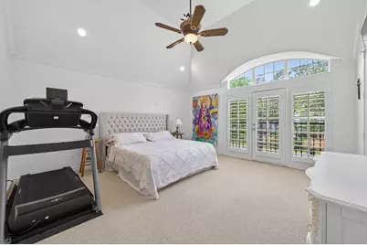 10932 Lasso Lane, Houston, TX 77079 - Photo 17