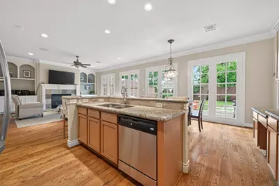 10932 Lasso Lane, Houston, TX 77079 - Photo 13