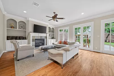 10932 Lasso Lane, Houston, TX 77079 - Photo 9