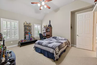 10932 Lasso Lane, Houston, TX 77079 - Photo 23