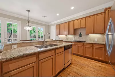 10932 Lasso Lane, Houston, TX 77079 - Photo 11