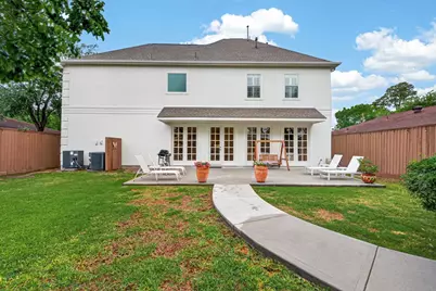 10932 Lasso Lane, Houston, TX 77079 - Photo 35