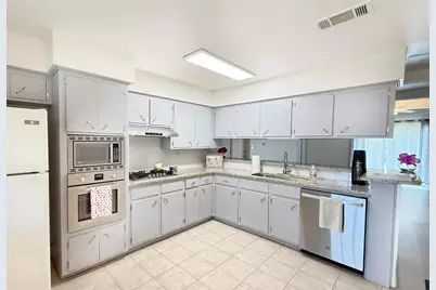 6002 De Milo Drive, Houston, TX 77092 - Photo 3
