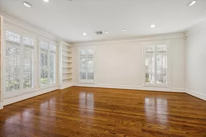 2802 West Lane Drive, Houston, TX 77027 - Photo 5