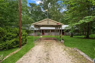 184 Rosemary Ln, Livingston, TX 77351 - Photo 3