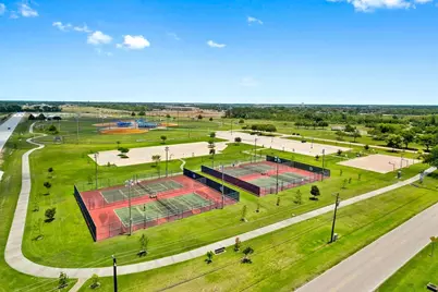 5935 Bella Lynne Drive, Manvel, TX 77578 - Photo 7