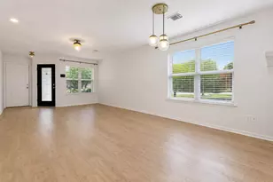 12922 Regal Oaks Bend Ln, Houston, TX 77047 - Photo 5