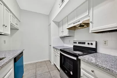 7395 Regency Square Court #7395, Houston, TX 77036 - Photo 11
