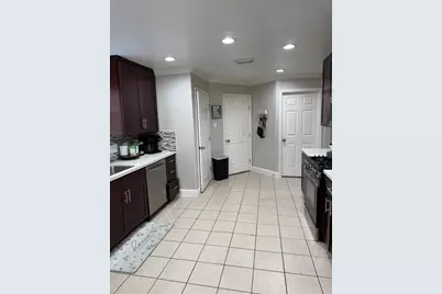 12615 Roble Court, Houston, TX 77045 - Photo 7