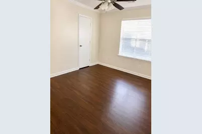 12615 Roble Court, Houston, TX 77045 - Photo 9