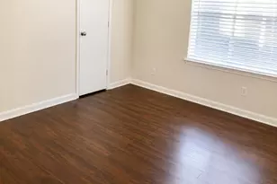 12615 Roble Court, Houston, TX 77045 - Photo 9