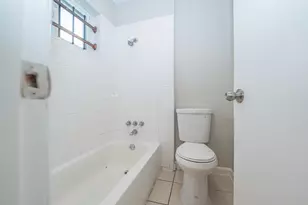 8124 Beech Cove Ln, Houston, TX 77072 - Photo 17