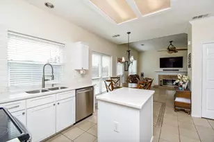 15611 Oakworth Ct, Sugar Land, TX 77498 - Photo 11
