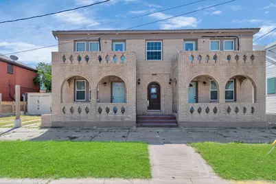 915 8th Street, Galveston, TX 77550 - Photo 1
