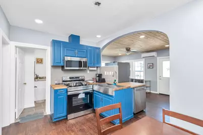 915 8th Street, Galveston, TX 77550 - Photo 21