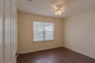 6514 Reamer St, Houston, TX 77074 - Photo 9