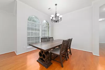 7926 Sinfonia Drive Drive, Houston, TX 77040 - Photo 9