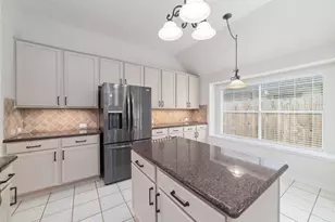 7926 Sinfonia Dr Dr, Houston, TX 77040 - Photo 11
