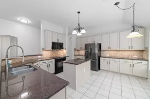 7926 Sinfonia Dr Dr, Houston, TX 77040 - Photo 13