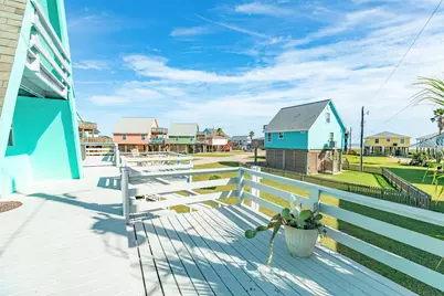 131 Point Lafitte Court, Surfside Beach, TX 77541 - Photo 7