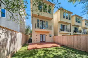 2601 Bevis St, Houston, TX 77008 - Photo 33