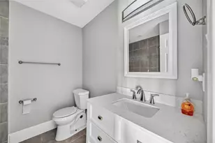 7866 Green Lawn Dr, Houston, TX 77088 - Photo 7